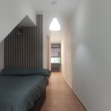 Estudio Bajo La Escalera ريدونديلا المظهر الخارجي الصورة